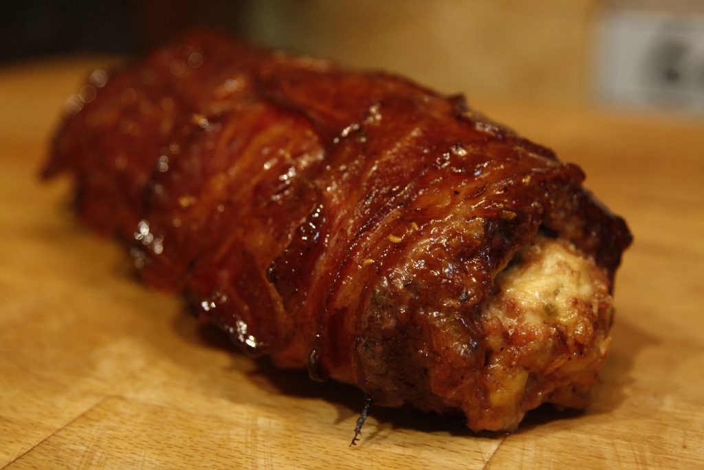 BBQ Bacon fatty met jalapeno roomkaas vulling
